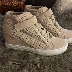 Guess Platform Sneakers Size 9